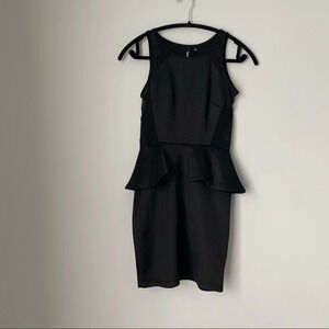 Dotted sleeveless black dress size S